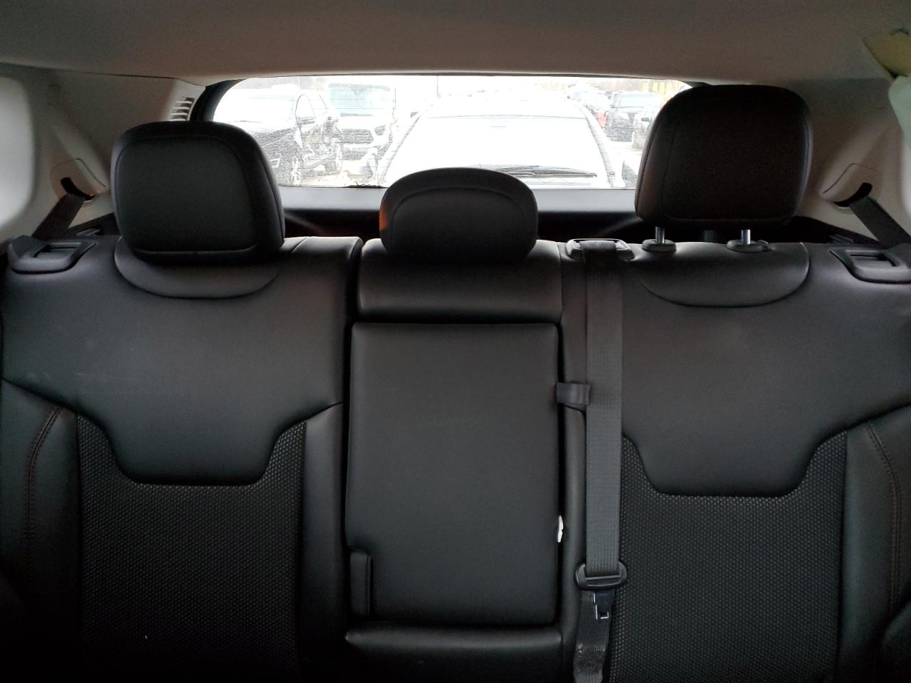 2020 Jeep Compass - Image 10