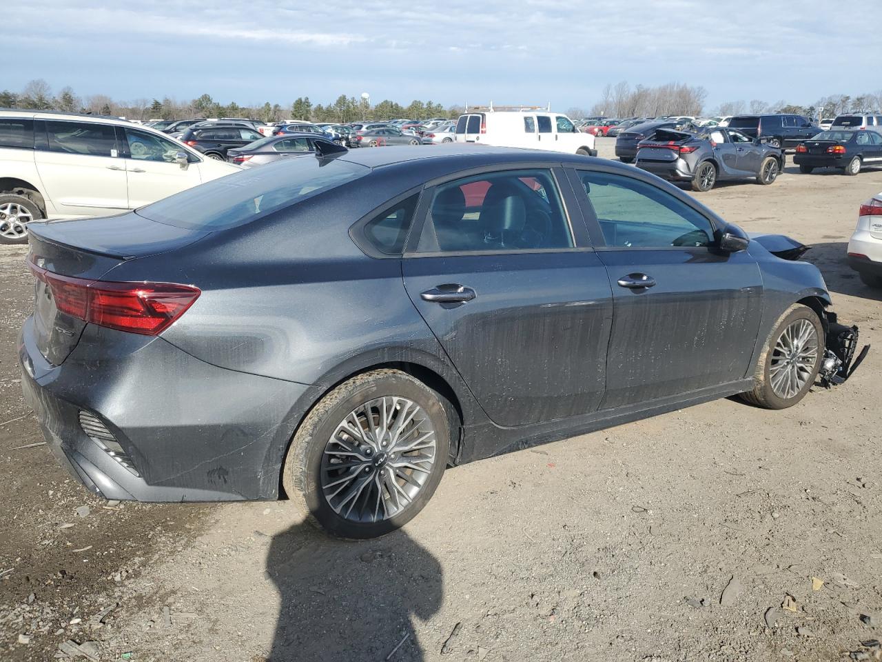 2024 Kia Forte - Image 3