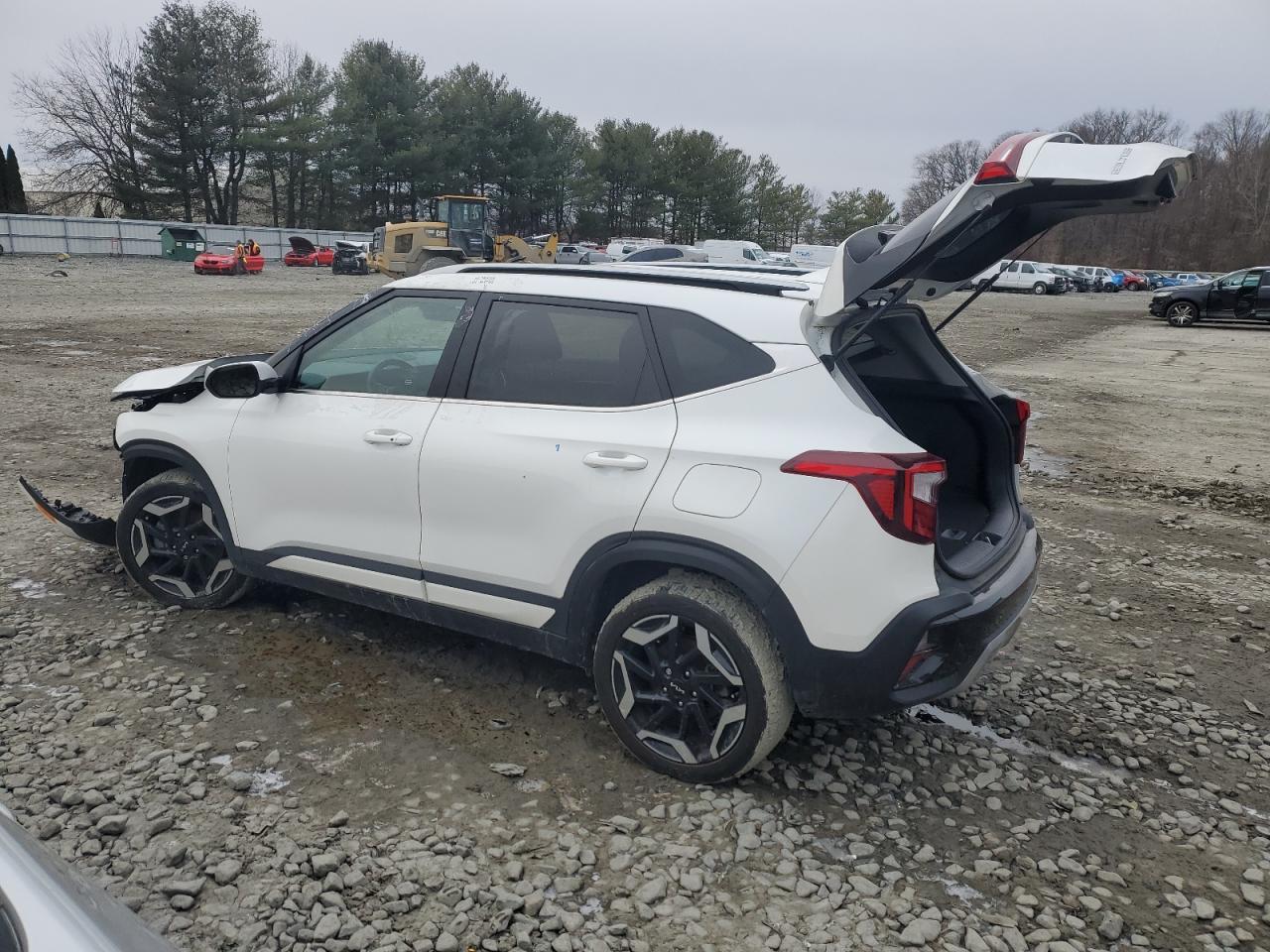 2024 Kia Seltos - Image 2