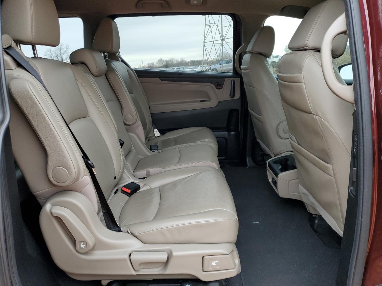 2018 Honda Odyssey - Image 11