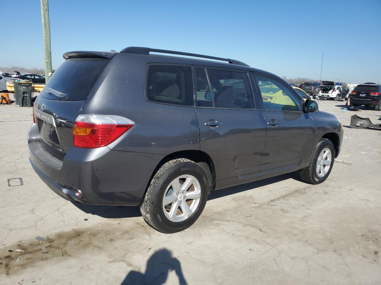 2010 Toyota Highlander - Image 3
