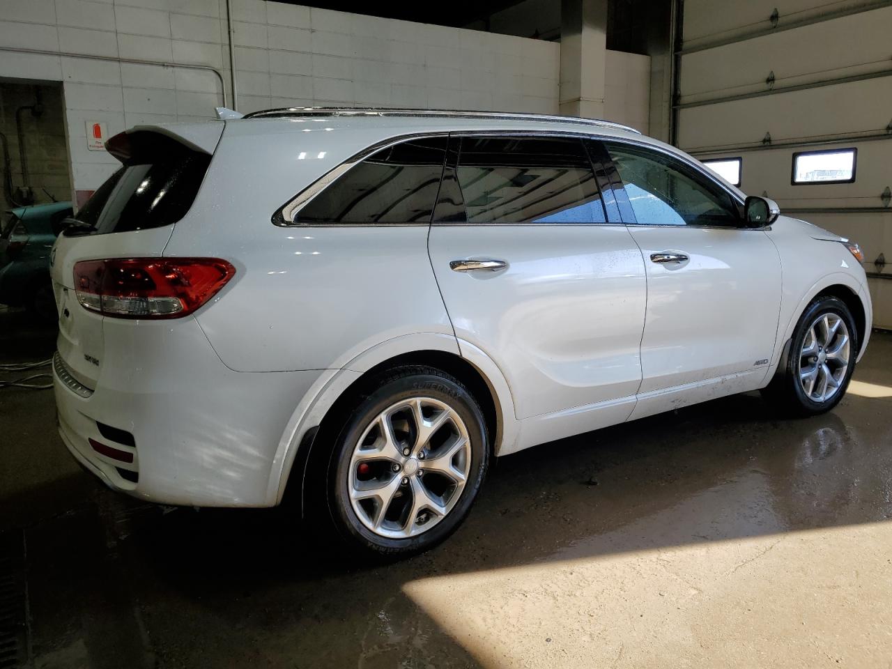 2017 Kia Sorento - Image 3
