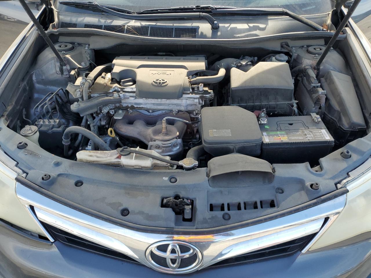 2013 Toyota Camry - Image 11