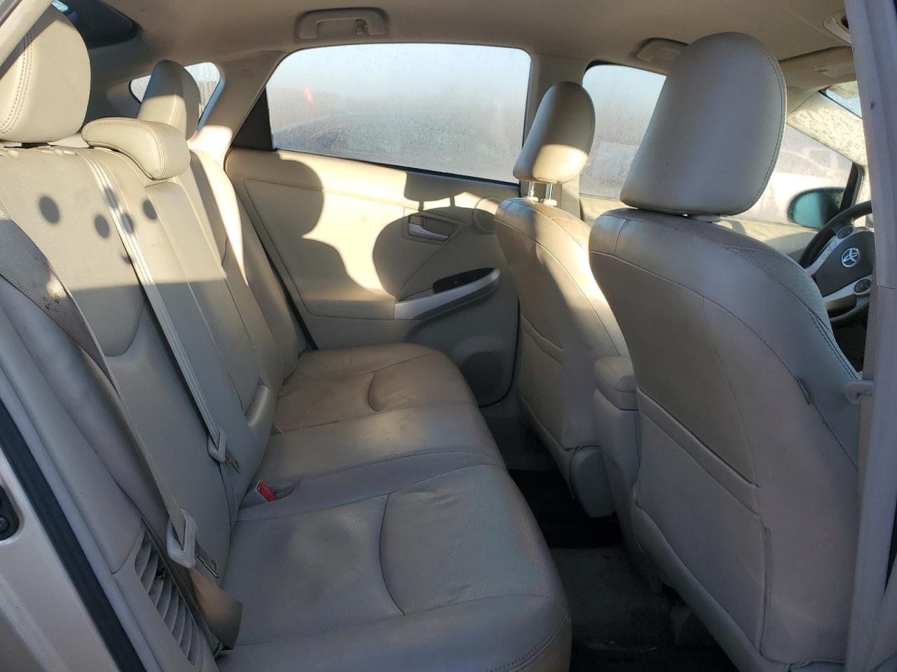 2010 Toyota Prius - Image 10