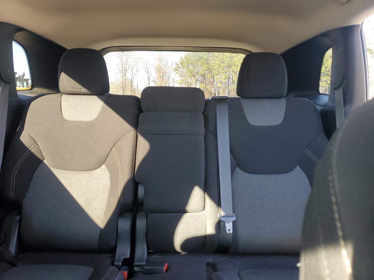 2018 Jeep Grand Cherokee - Image 10