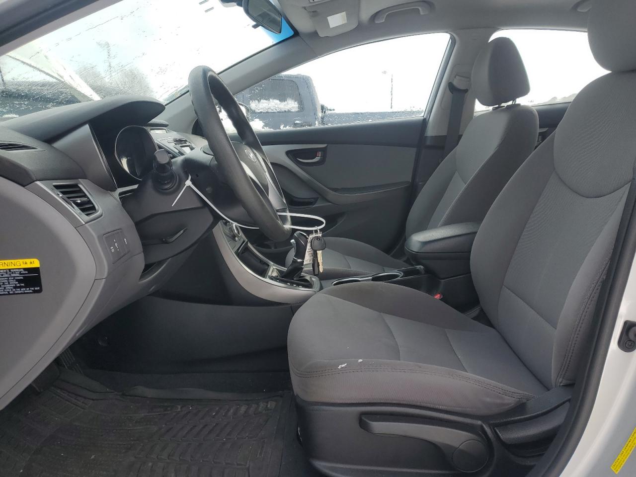 2016 Hyundai Elantra - Image 7
