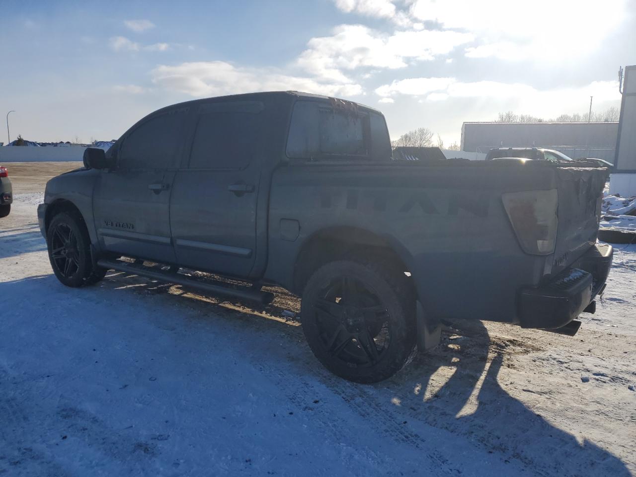 2013 Nissan Titan - Image 2