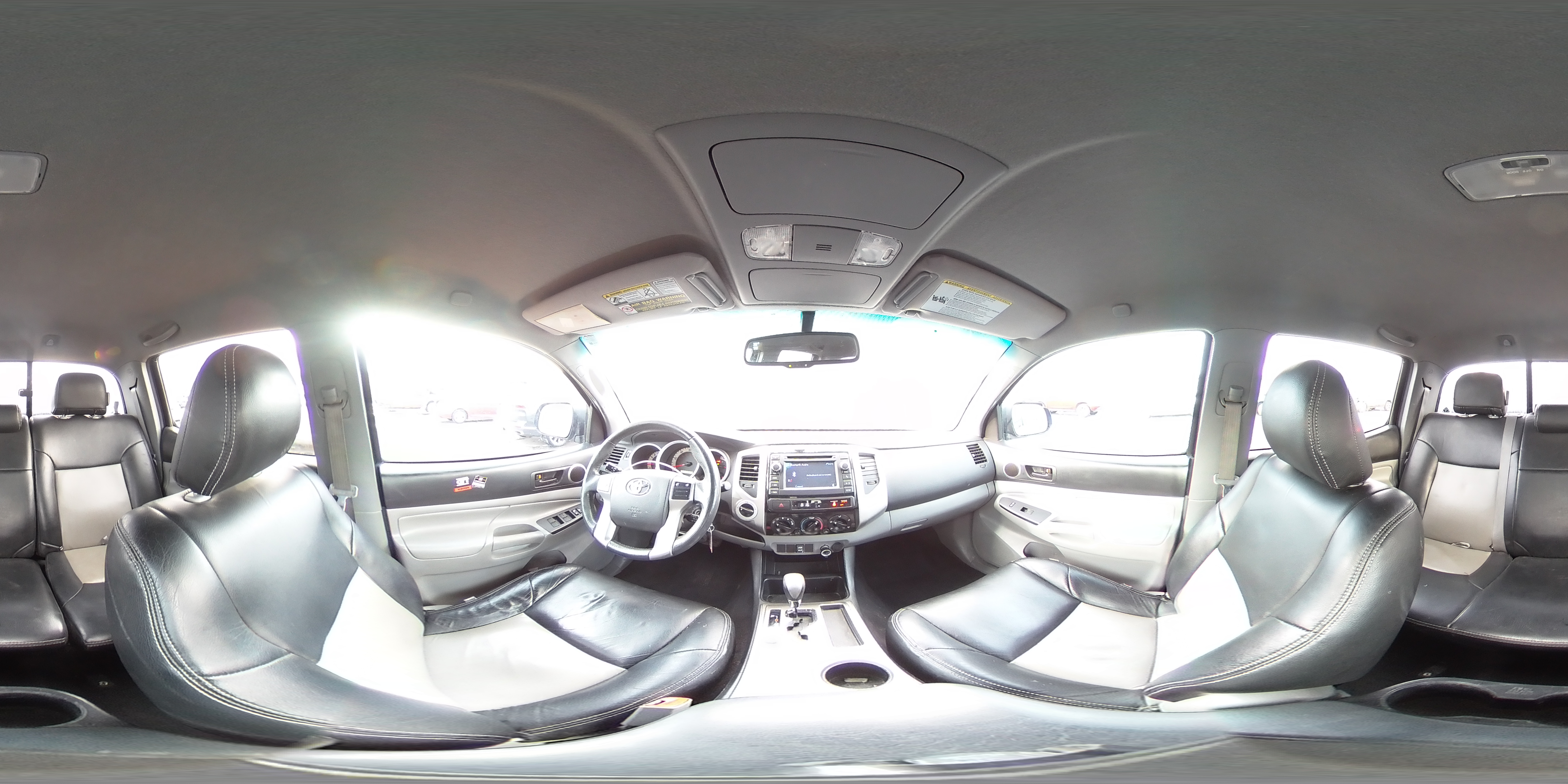 2013 Toyota Tacoma - Image 13