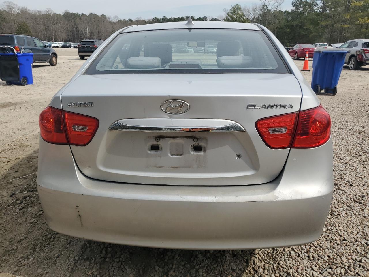 2010 Hyundai Elantra - Image 6
