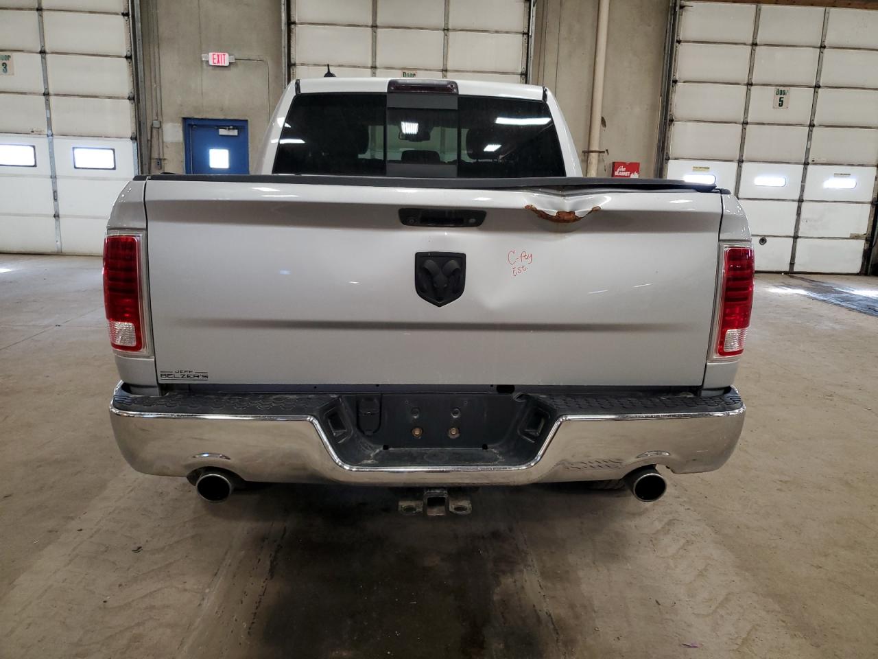 2016 RAM 1500 - Image 6