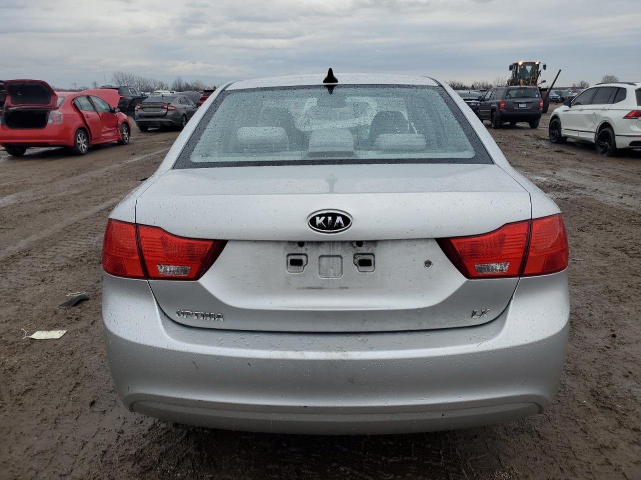 2010 Kia Optima - Image 6