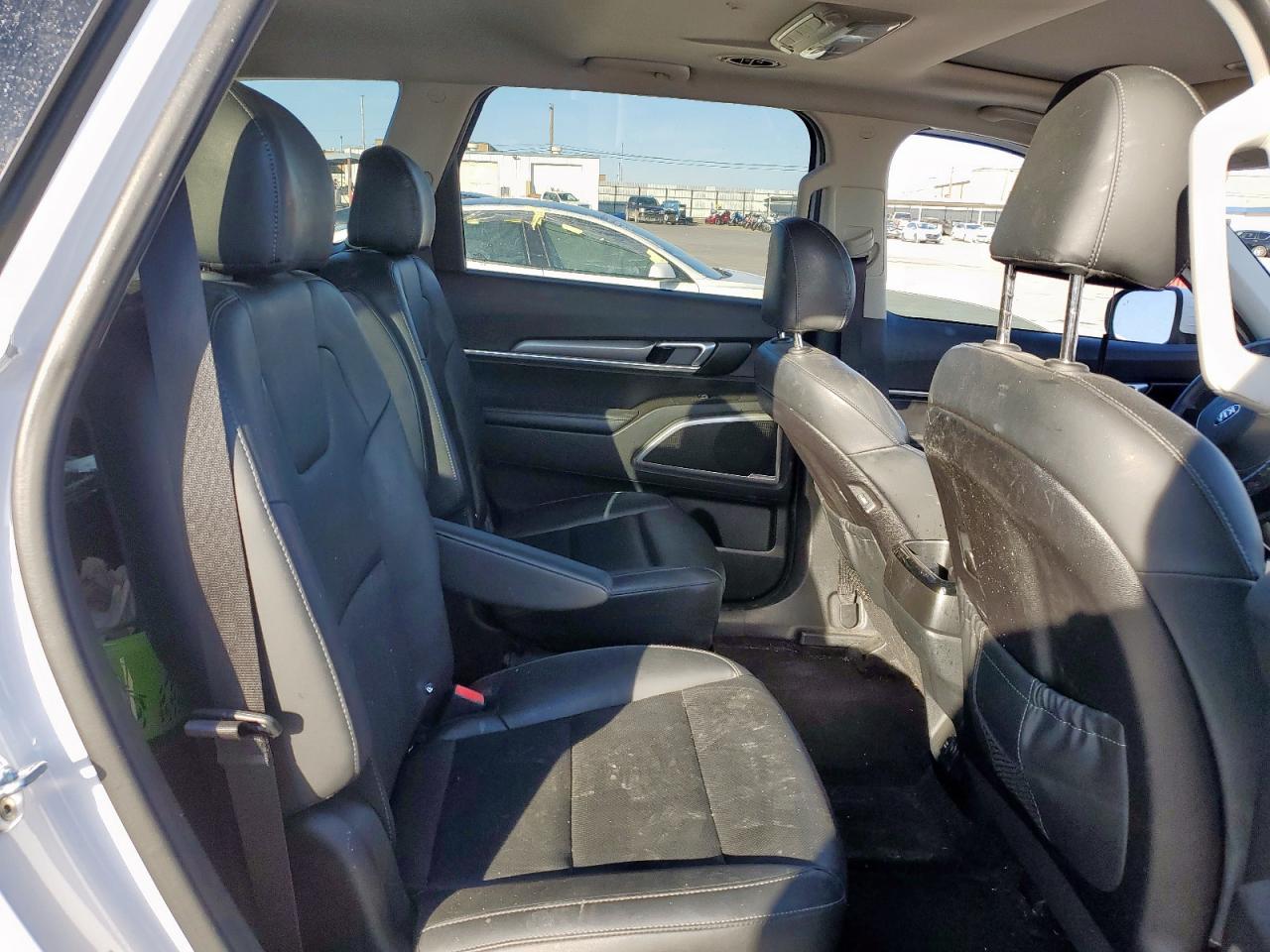 2021 Kia Telluride - Image 11