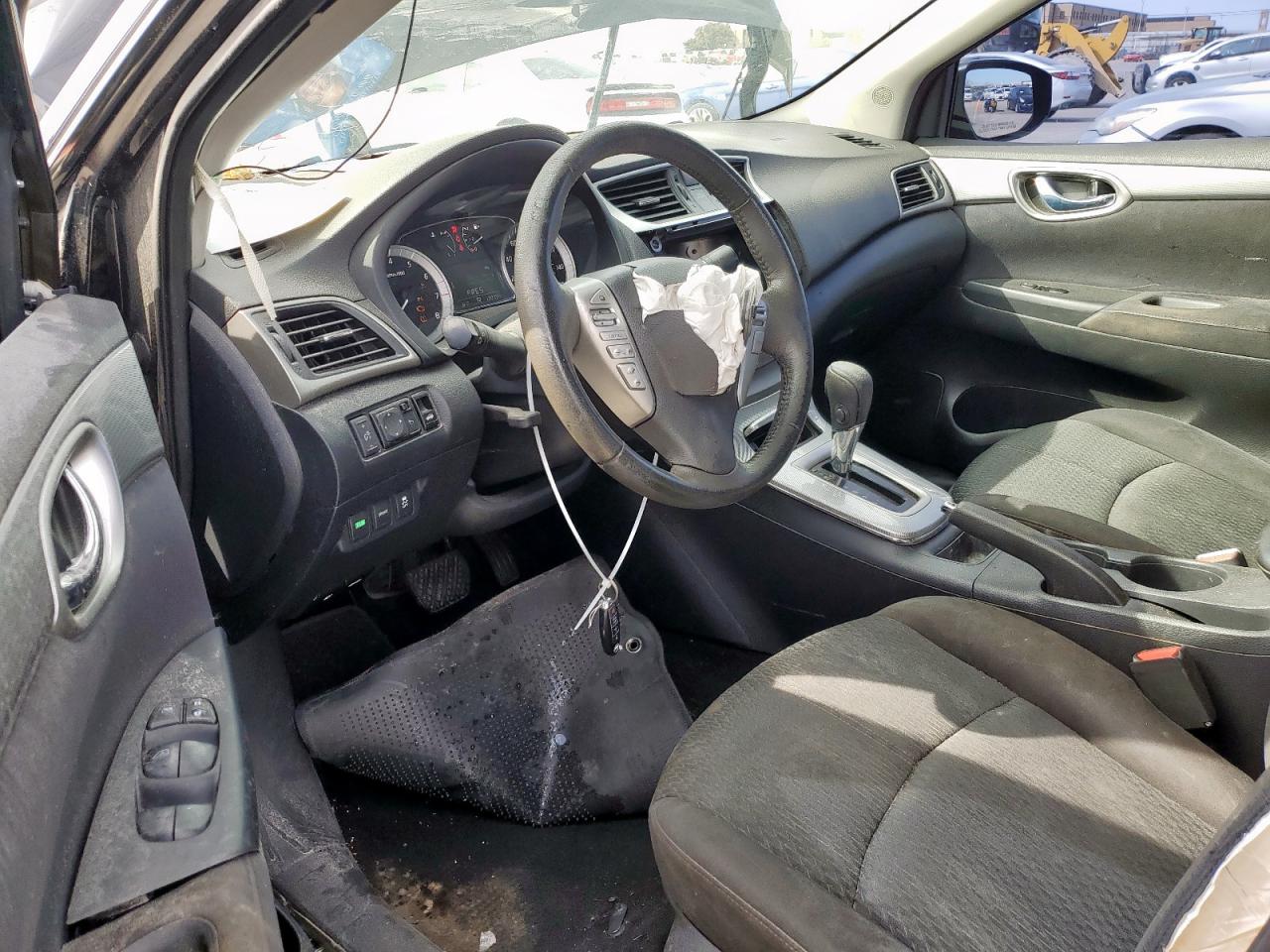 2014 Nissan Sentra - Image 8