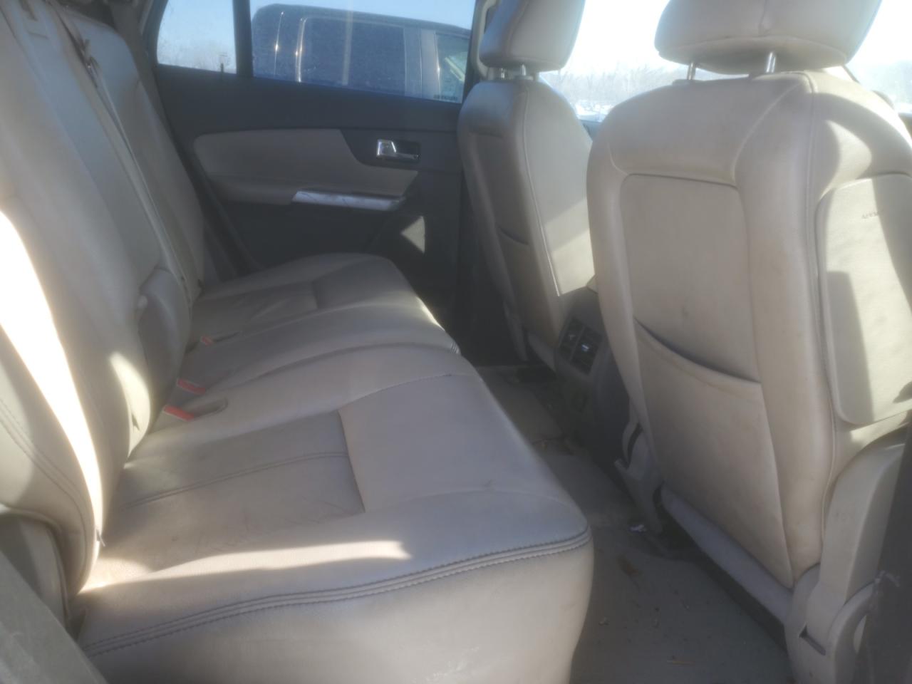 2011 Ford Edge - Image 11