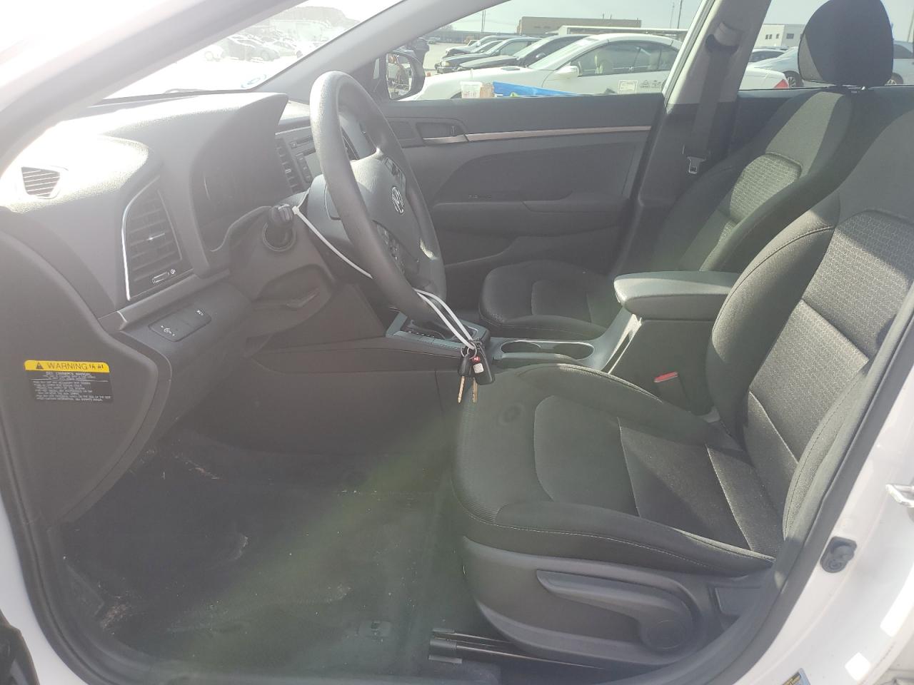 2018 Hyundai Elantra - Image 7