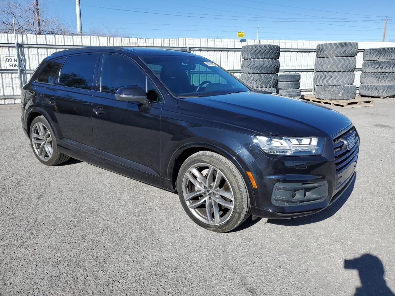 2017 Audi Q7 - Image 4