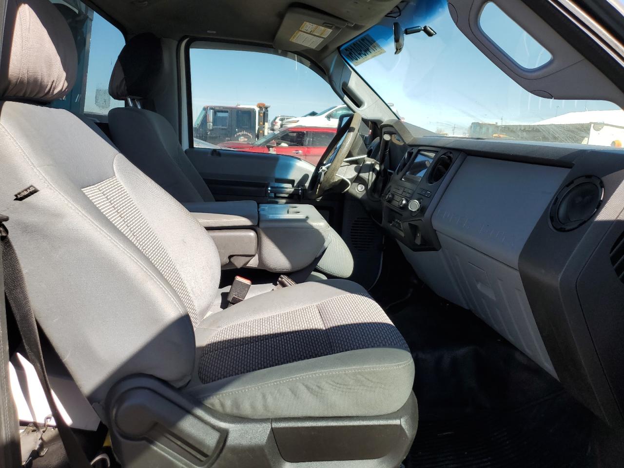 2013 Ford F450 - Image 5