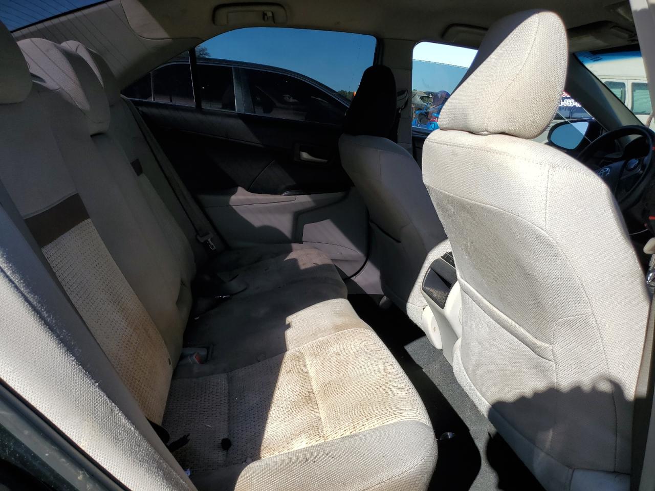2013 Toyota Camry - Image 10