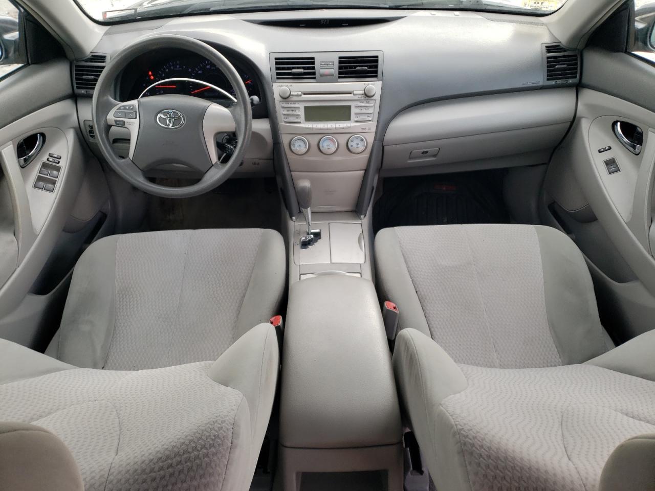 2010 Toyota Camry - Image 8