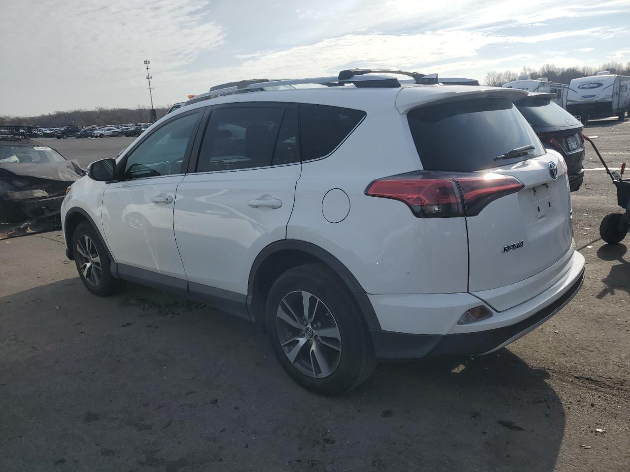 2016 Toyota RAV 4 - Image 2