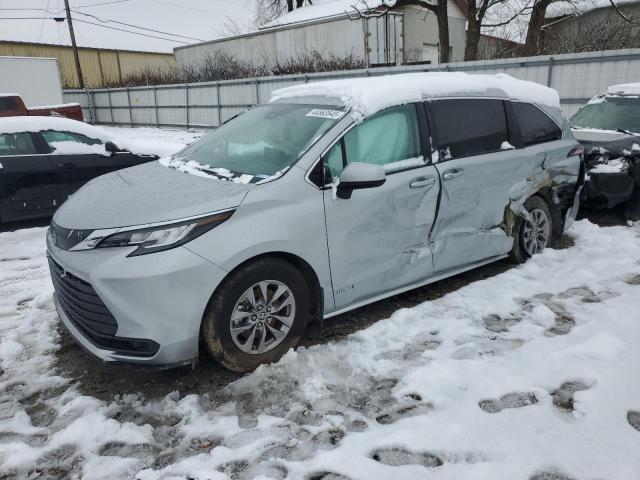 2021 Toyota Sienna Le