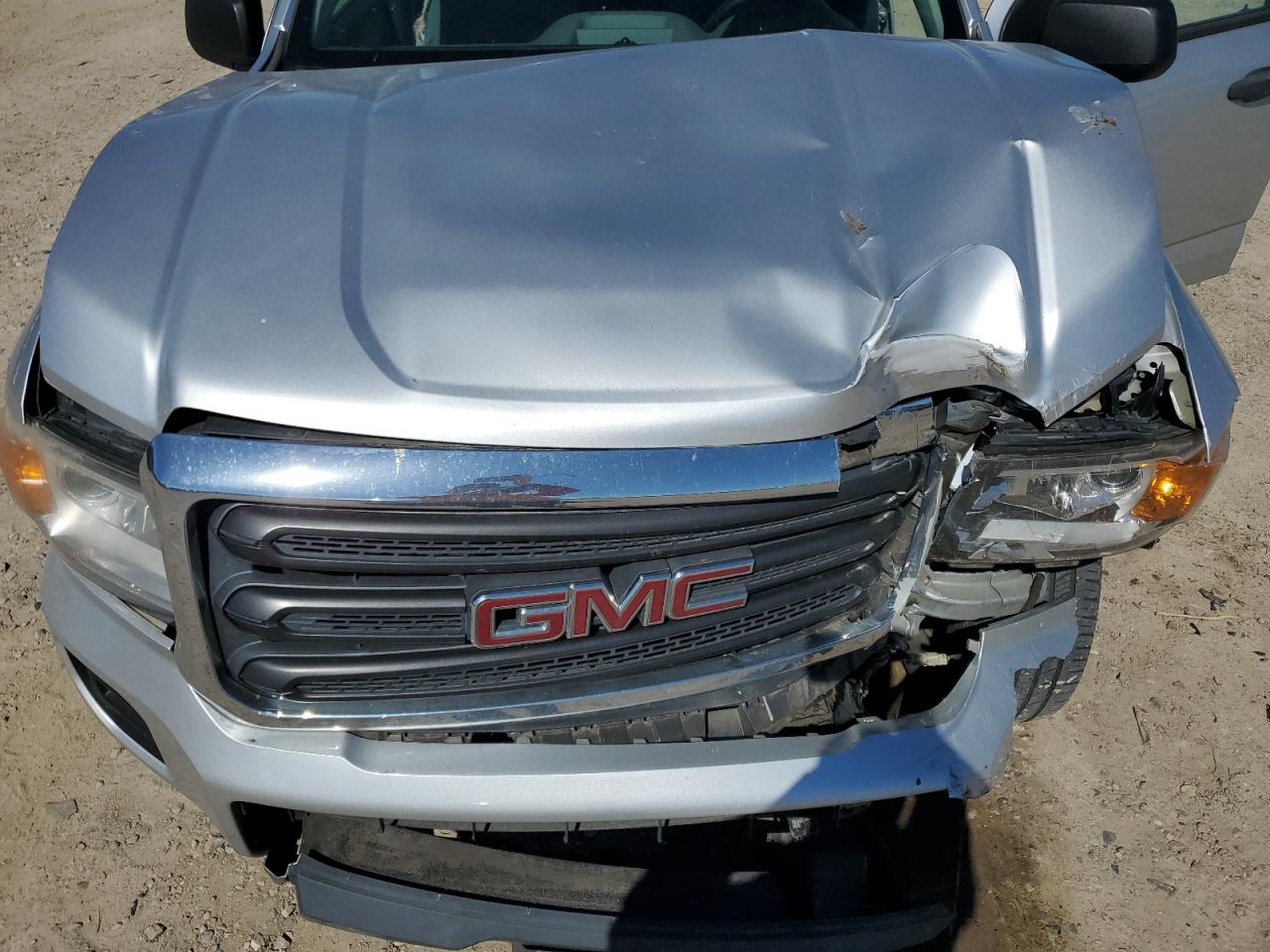 2015 GMC Canyon - Image 13