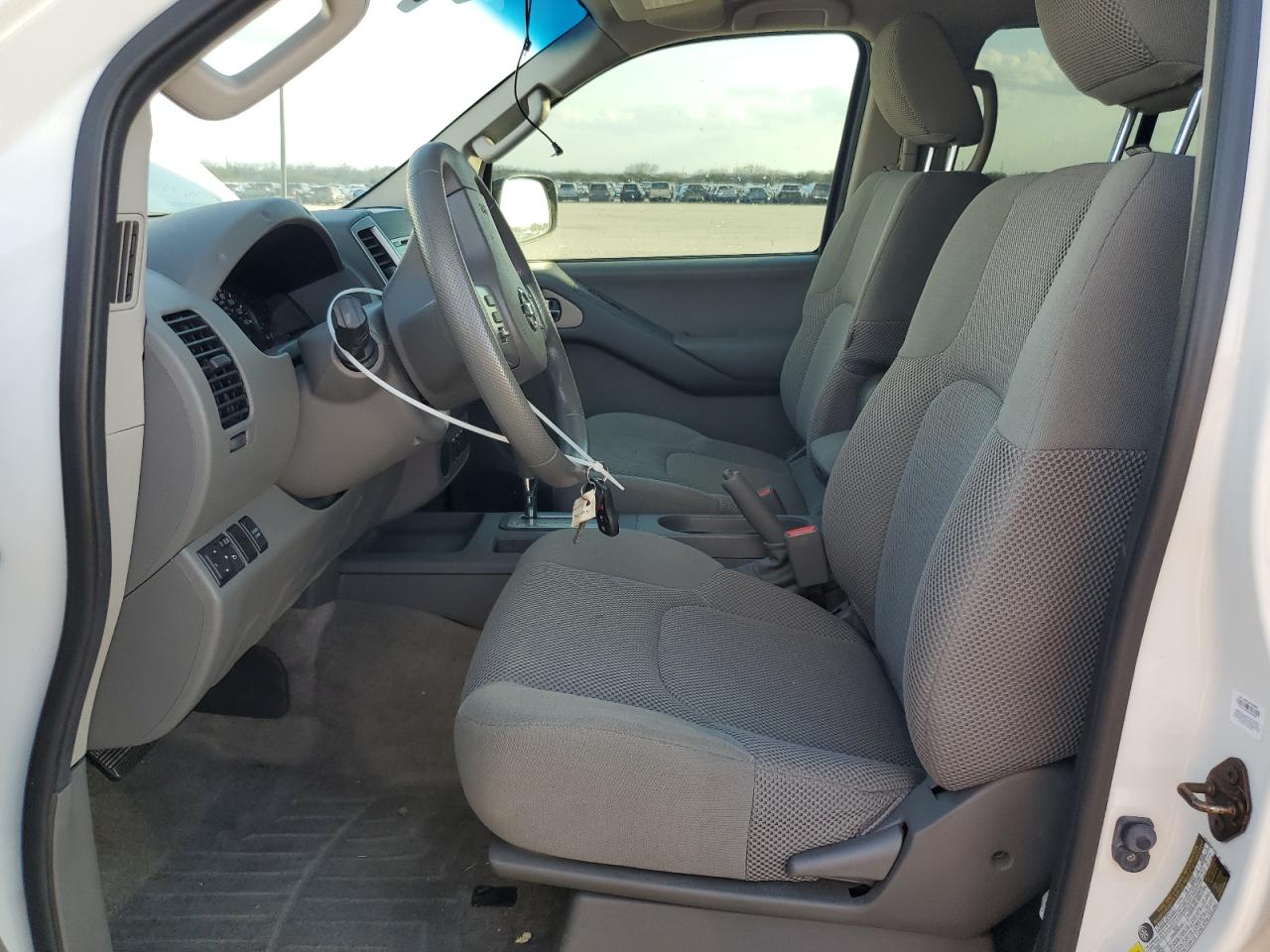 2014 Nissan Navara (Frontier) - Image 7
