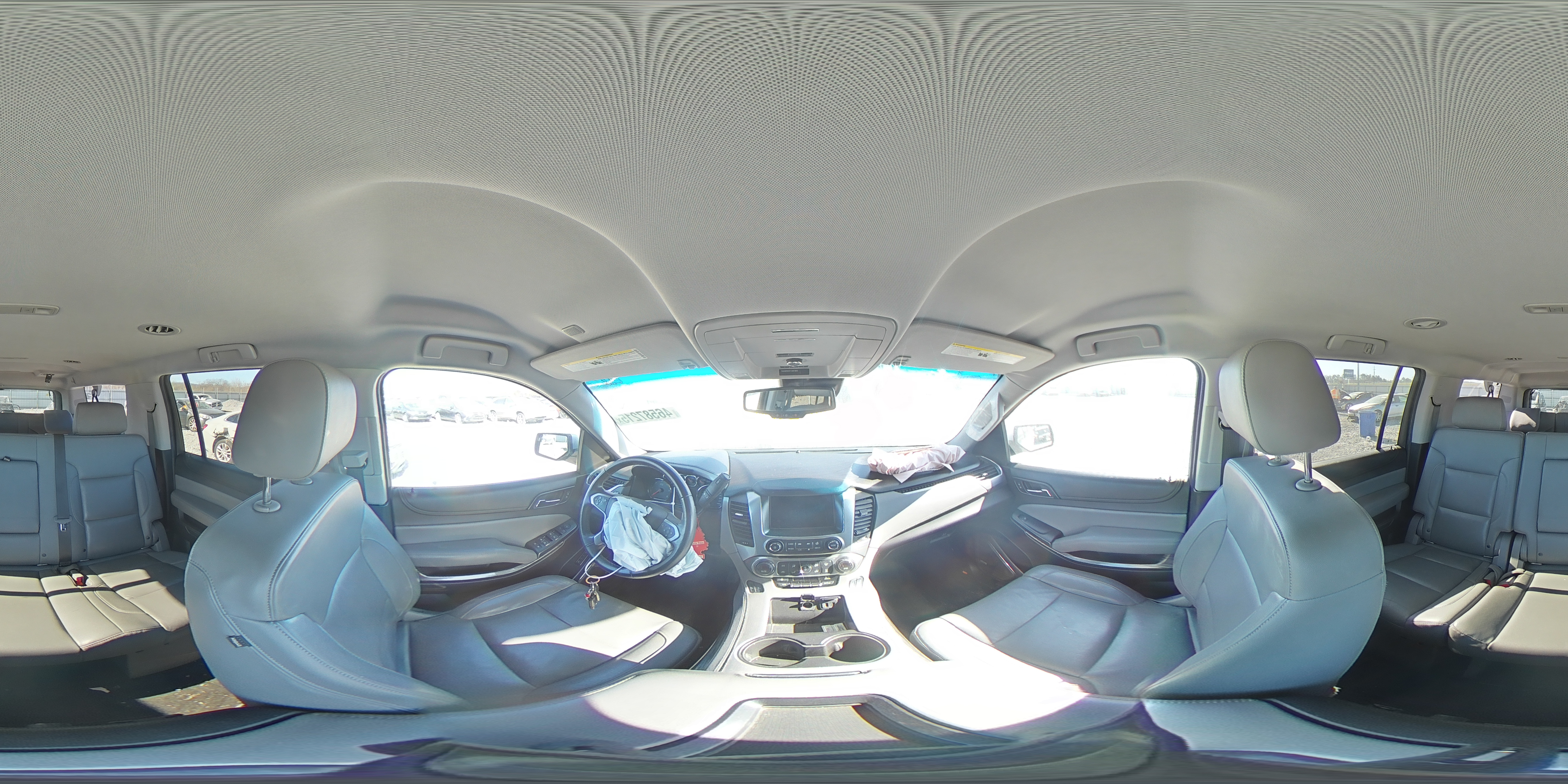 2018 Chevrolet Suburban - Image 13
