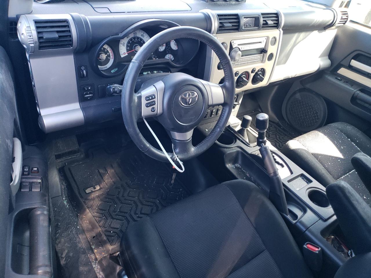 2008 Toyota FJ Cruiser - Image 8