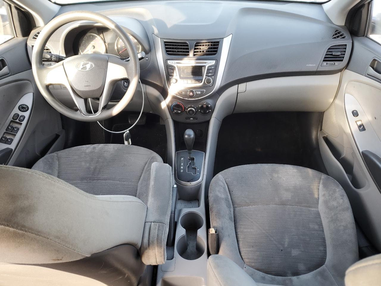 2015 Hyundai Accent - Image 8