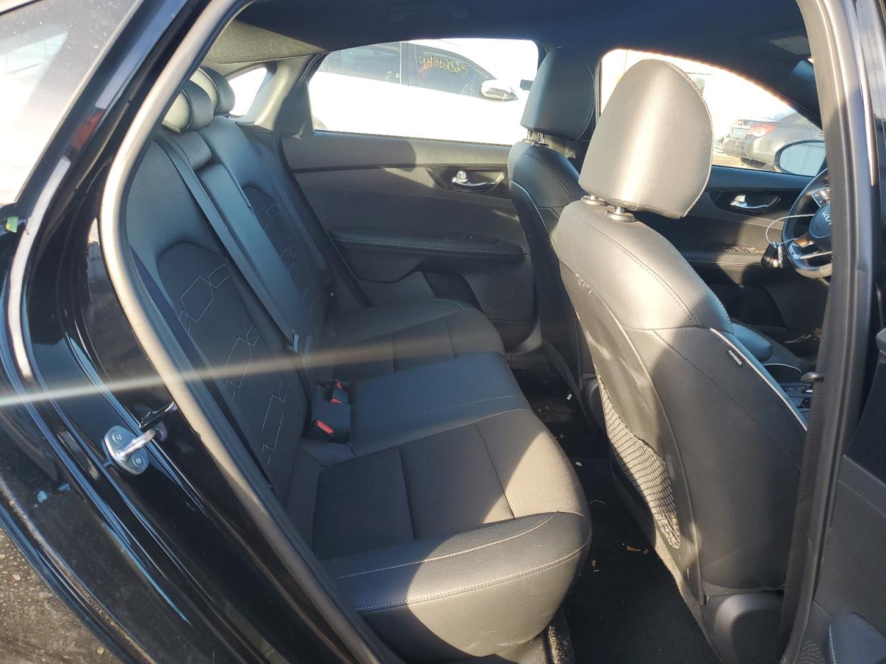 2024 Kia Forte - Image 11