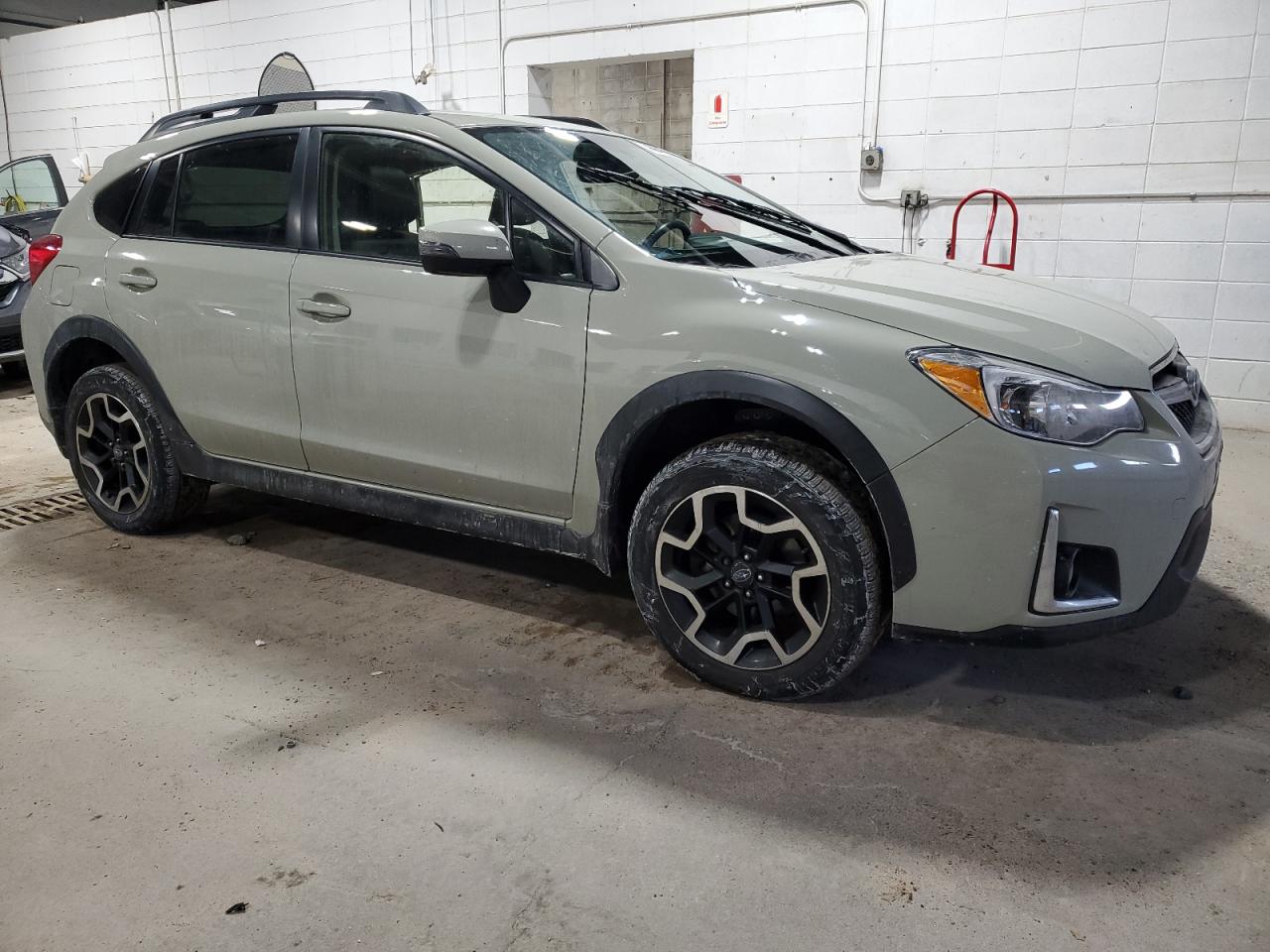 2016 Subaru XV - Image 4