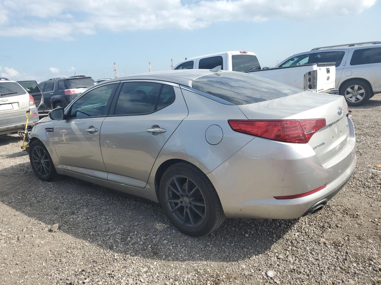 2011 Kia Optima - Image 2