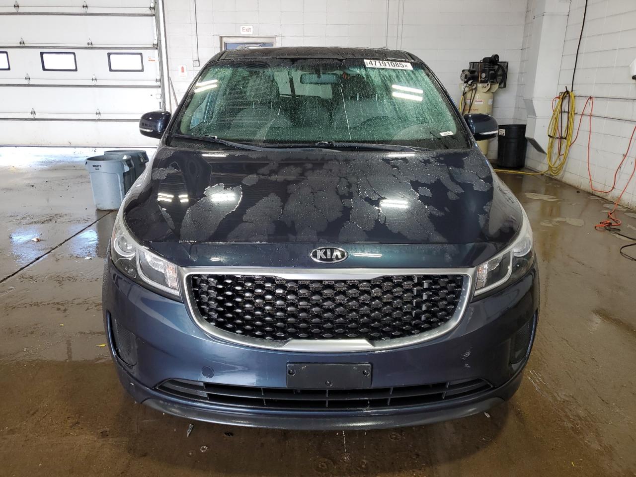 2016 Kia Sedona - Image 5