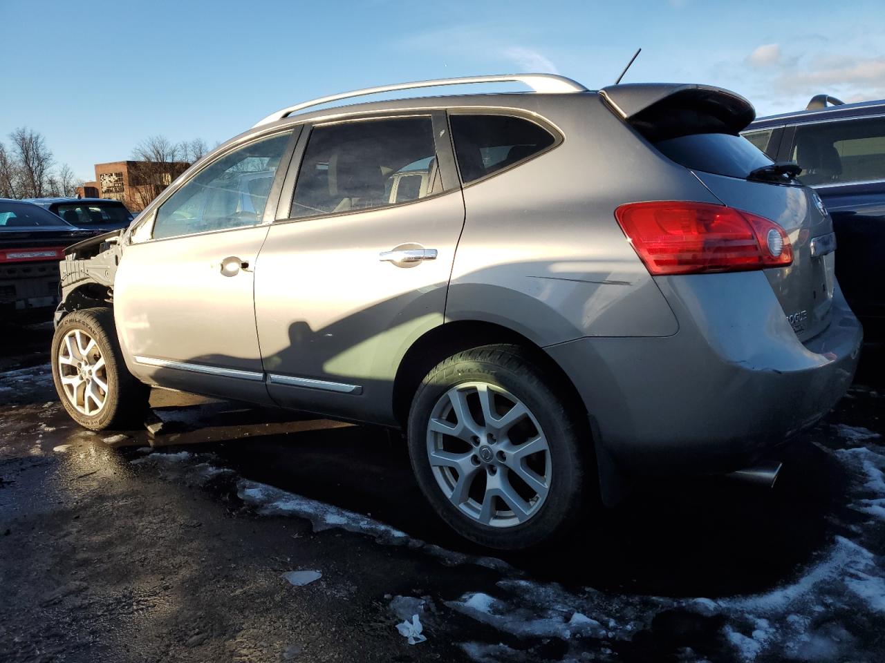 2012 Nissan Rogue - Image 2