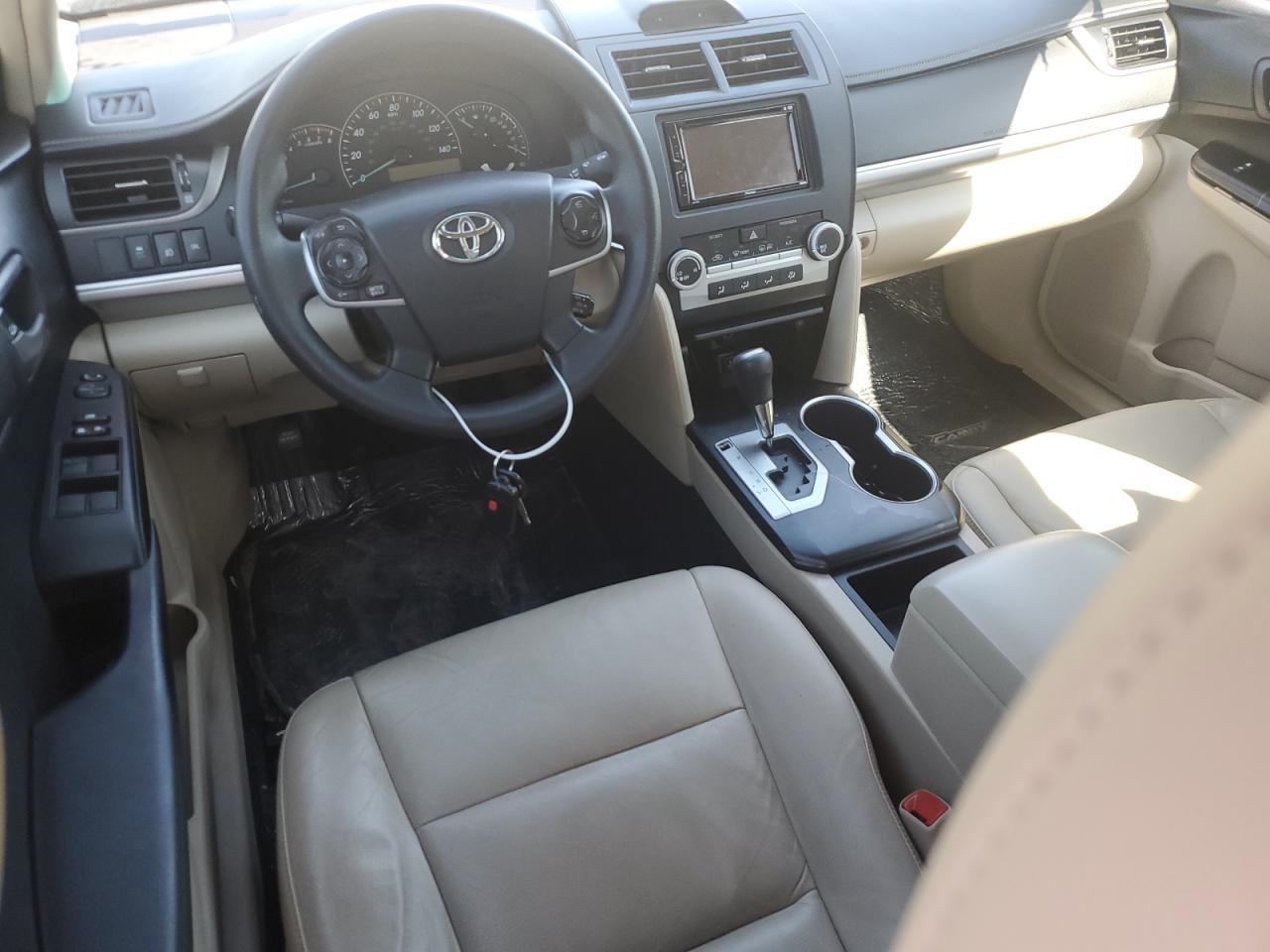 2014 Toyota Camry - Image 8
