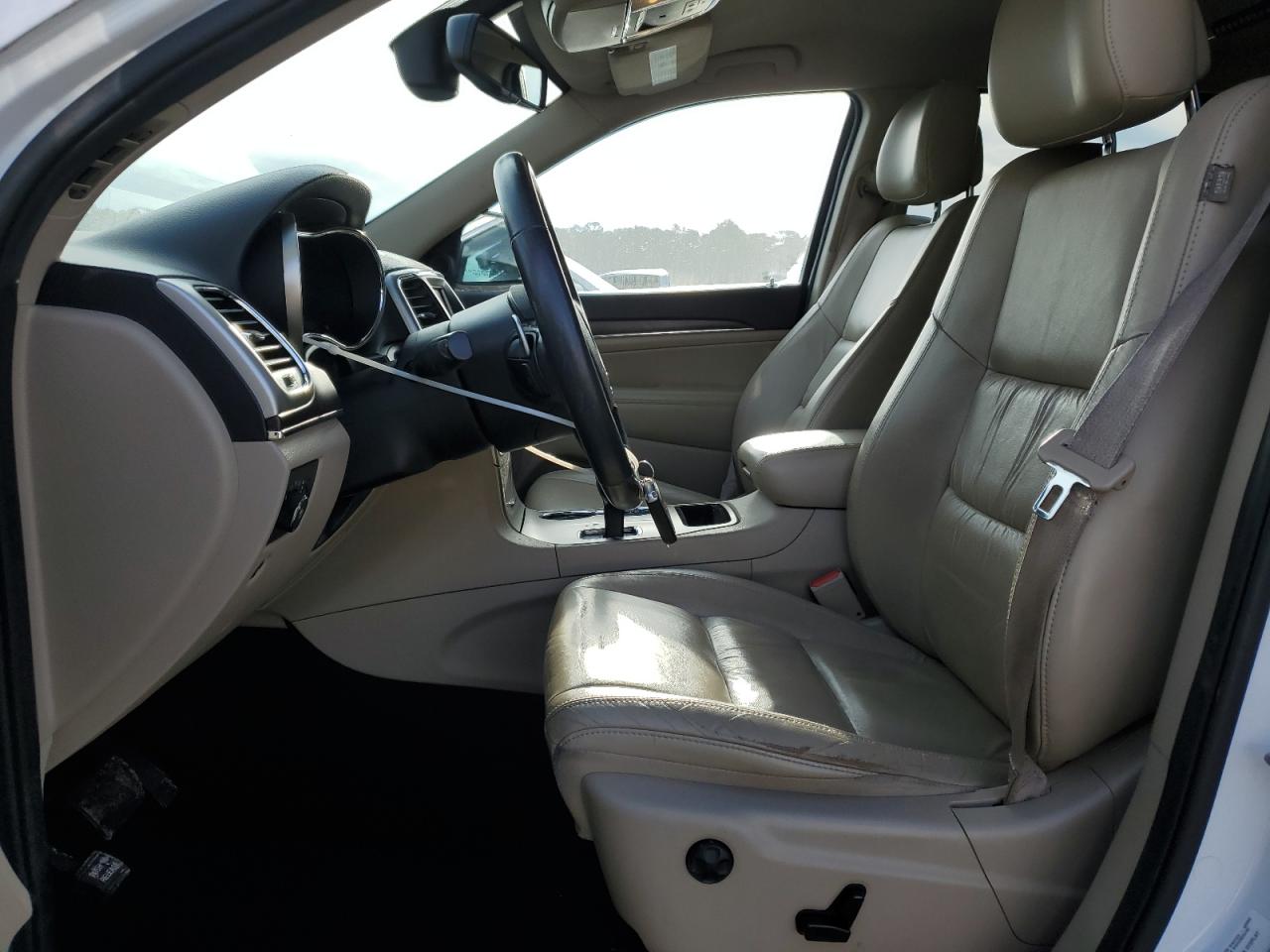 2014 Jeep Grand Cherokee - Image 7