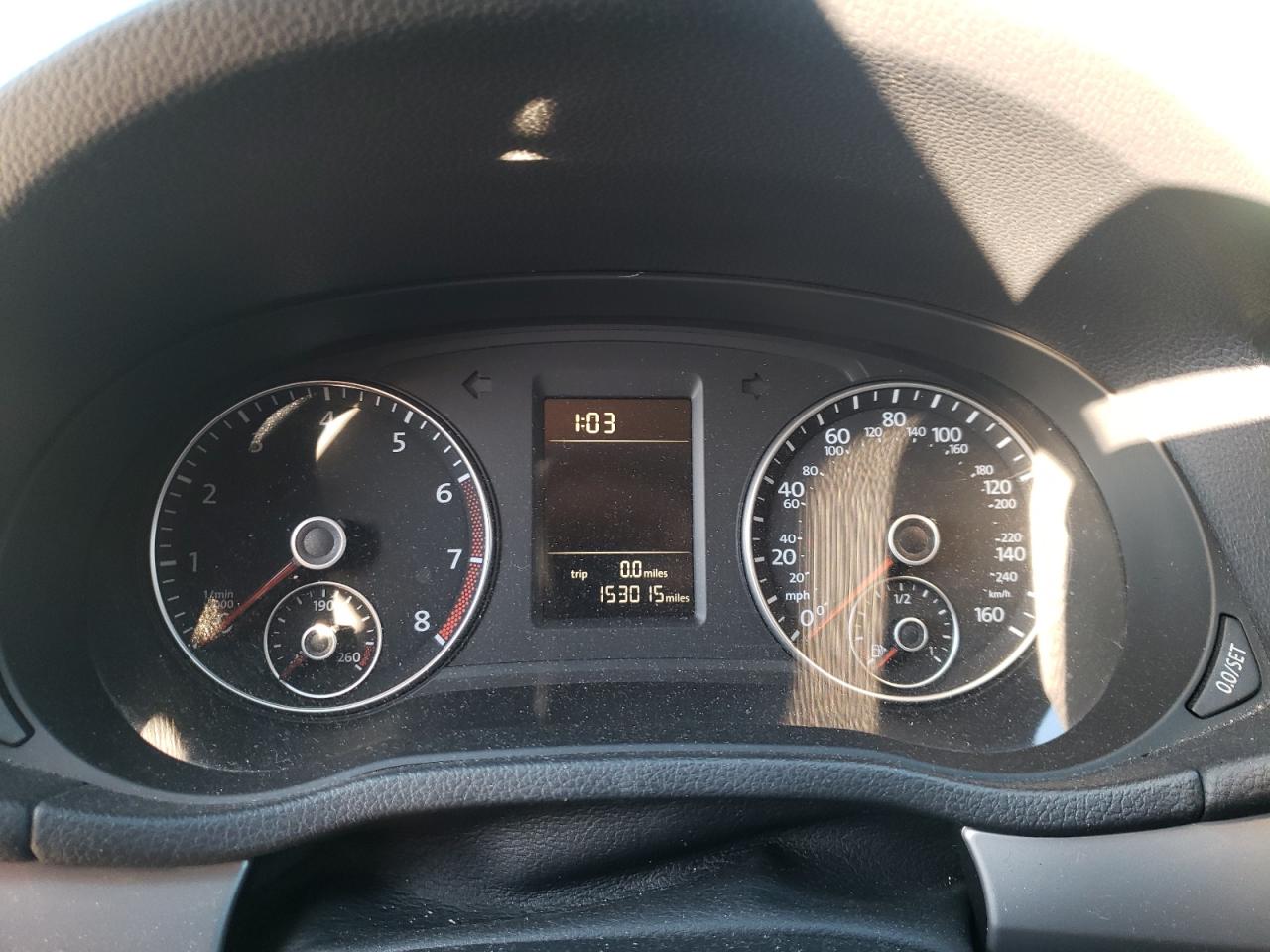 2015 Volkswagen Passat - Image 9