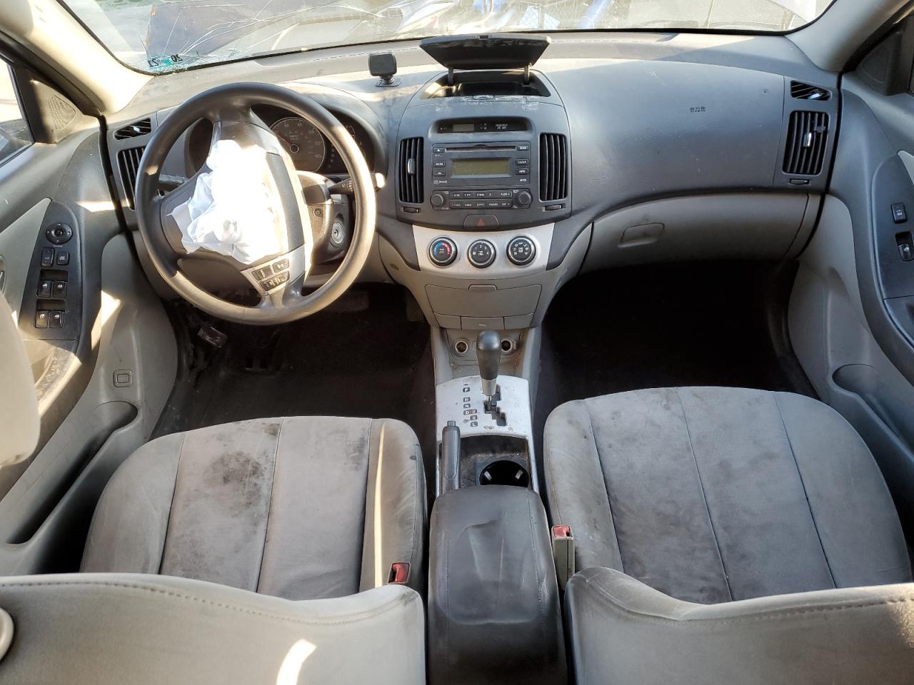 2008 Hyundai Elantra - Image 8