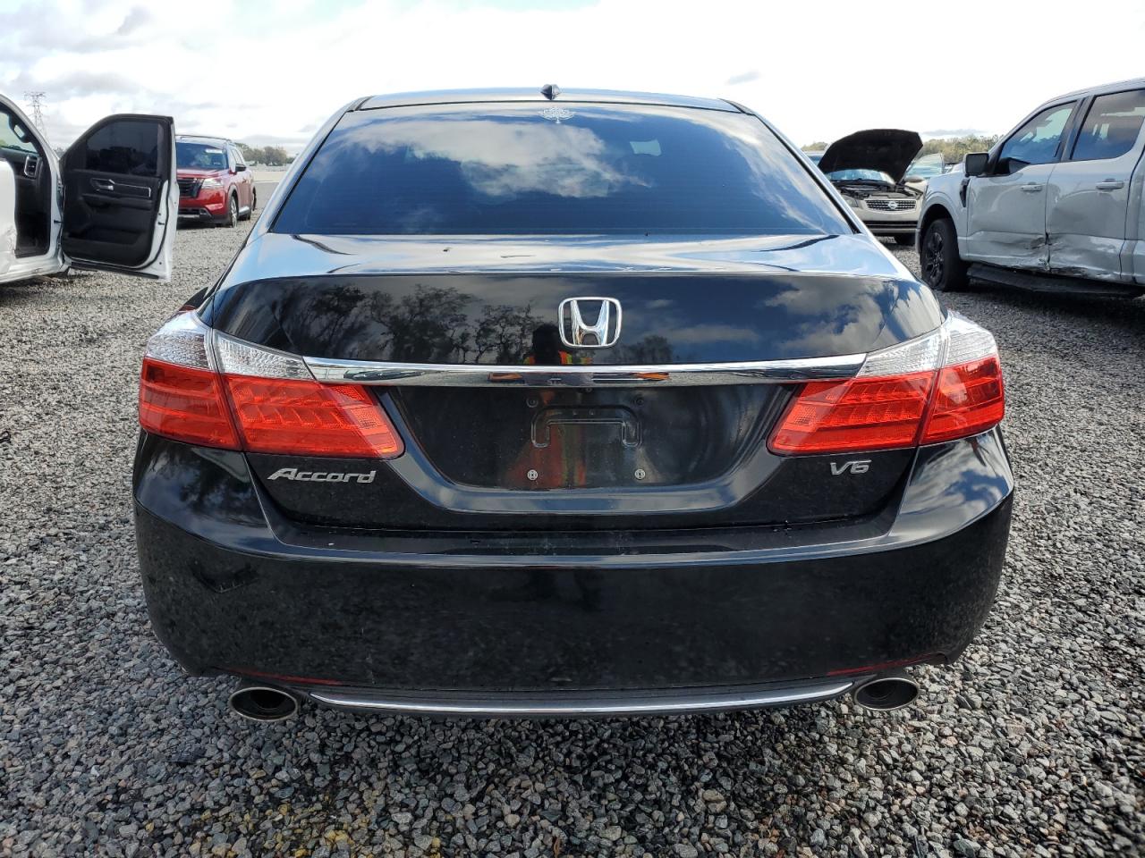 2014 Honda Accord - Image 6