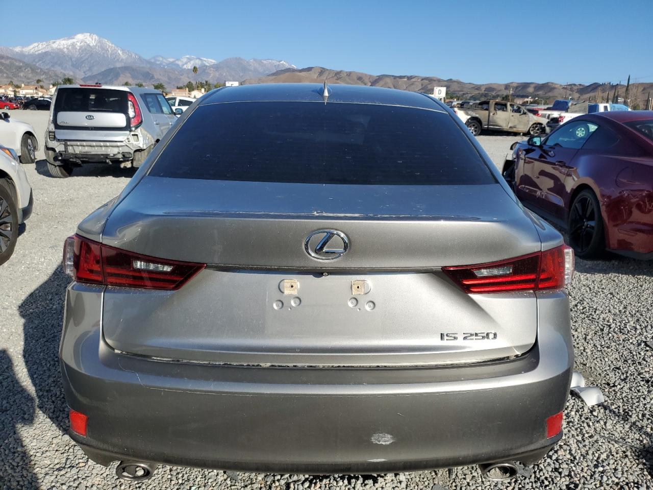 2015 Lexus IS - Image 6