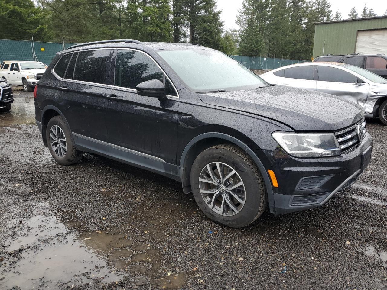 2018 Volkswagen Tiguan - Image 4
