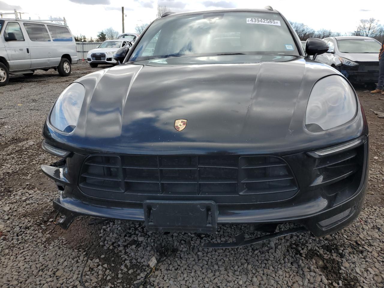 2017 Porsche Macan - Image 5