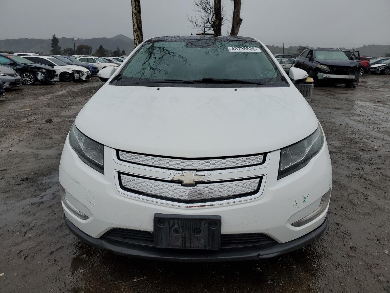 2012 Chevrolet Volt - Image 5