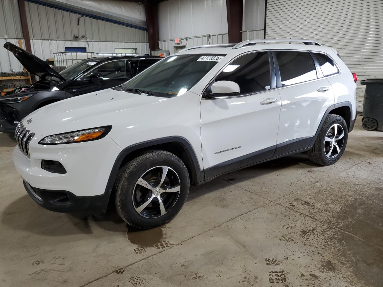2016 Jeep Grand Cherokee - Image 1