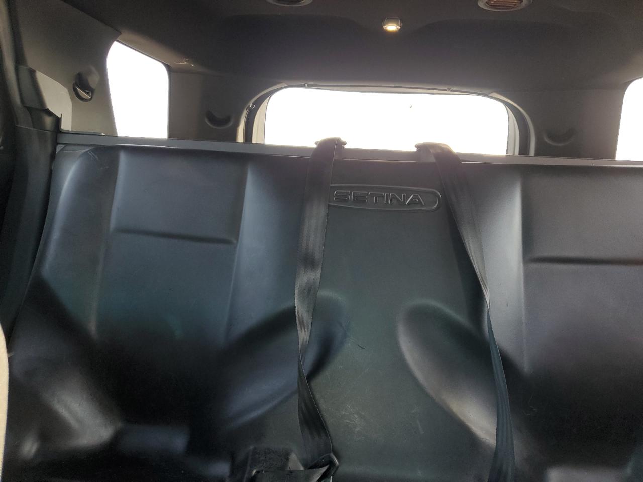 2017 Ford Explorer - Image 10