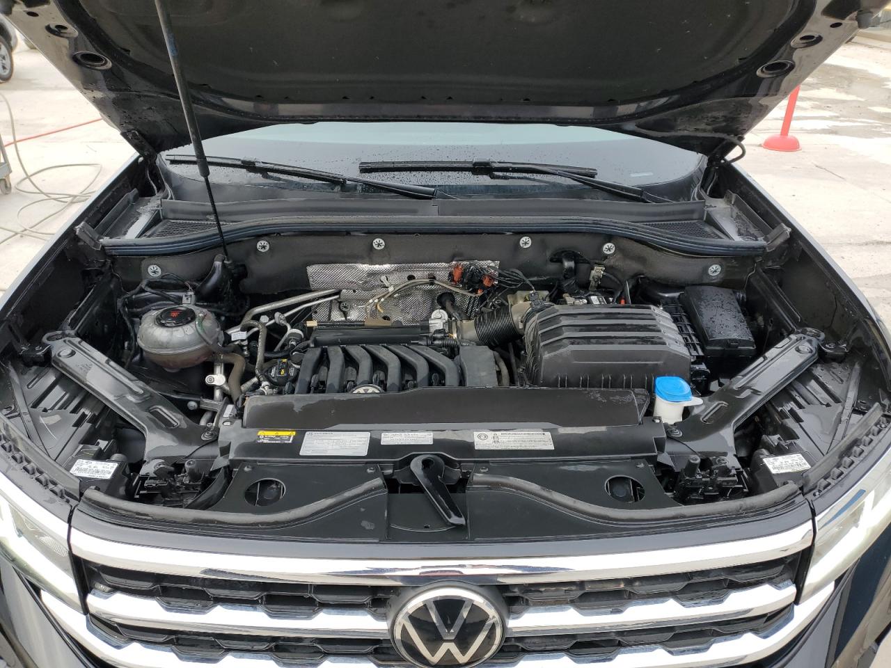 2021 Volkswagen Atlas - Image 12