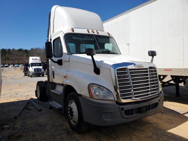 2015 Freightliner Cascadia 125