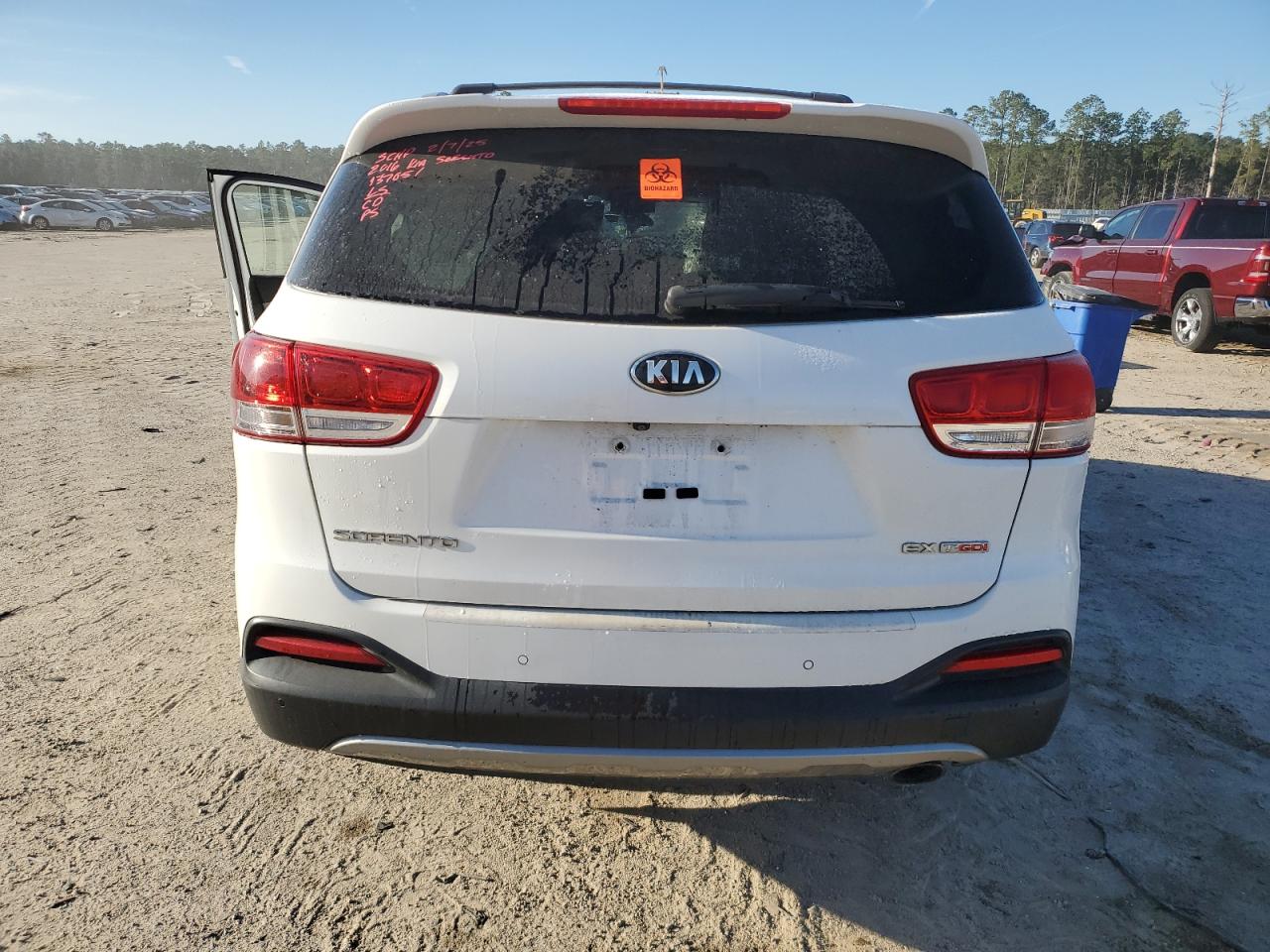2016 Kia Sorento - Image 6