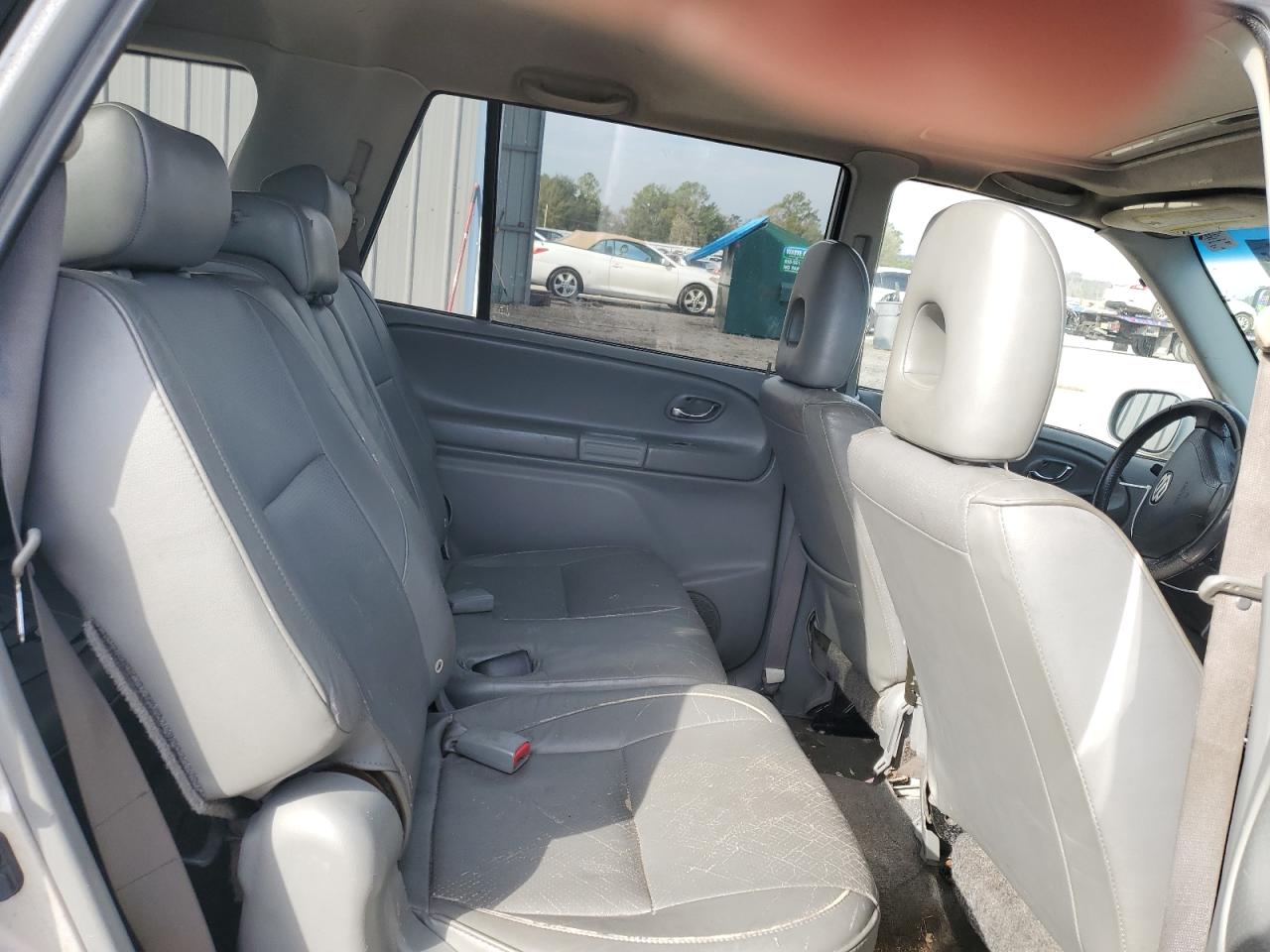 2004 Suzuki XL7 - Image 11